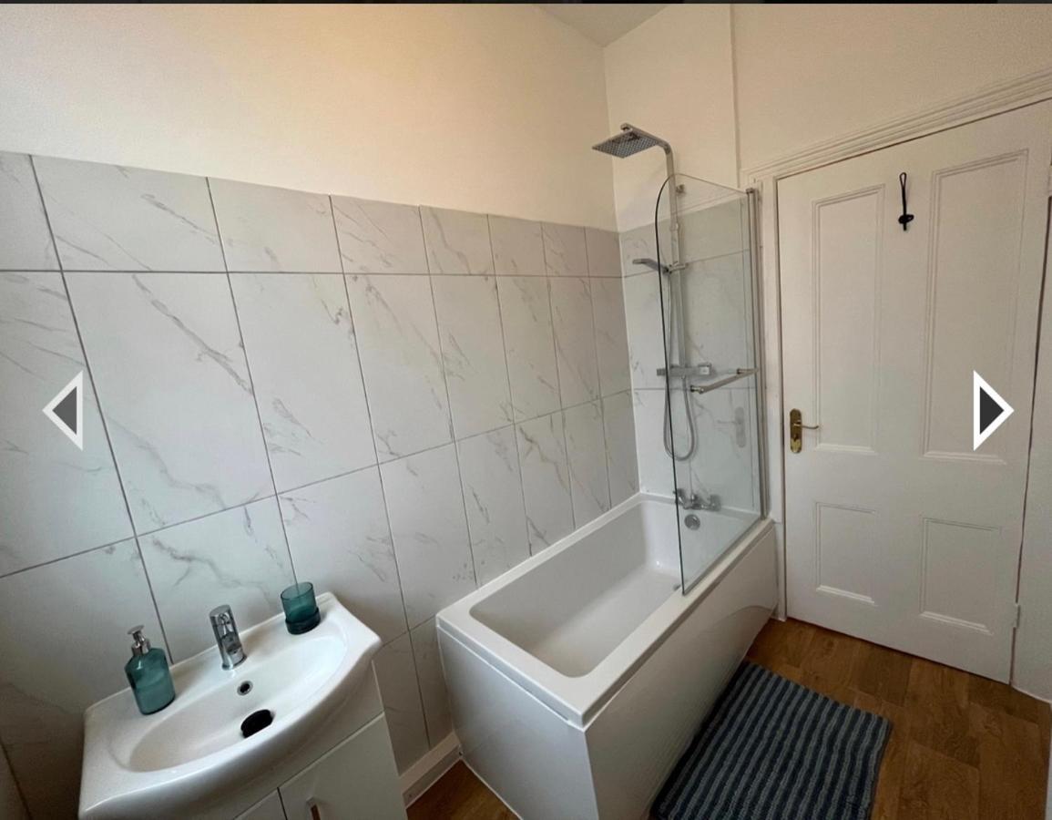 Two Bedroom Apartment In London Exterior photo