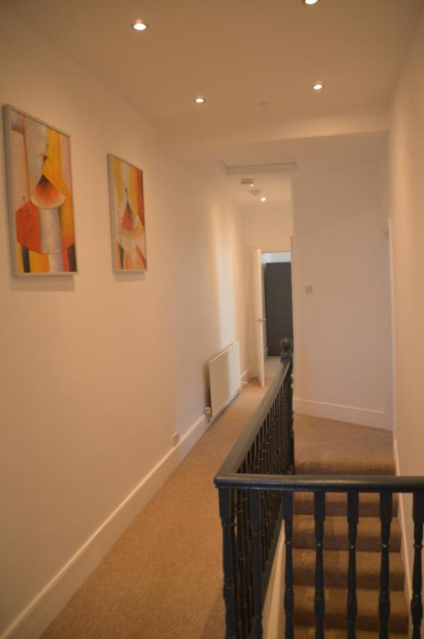 Two Bedroom Apartment In London Exterior photo
